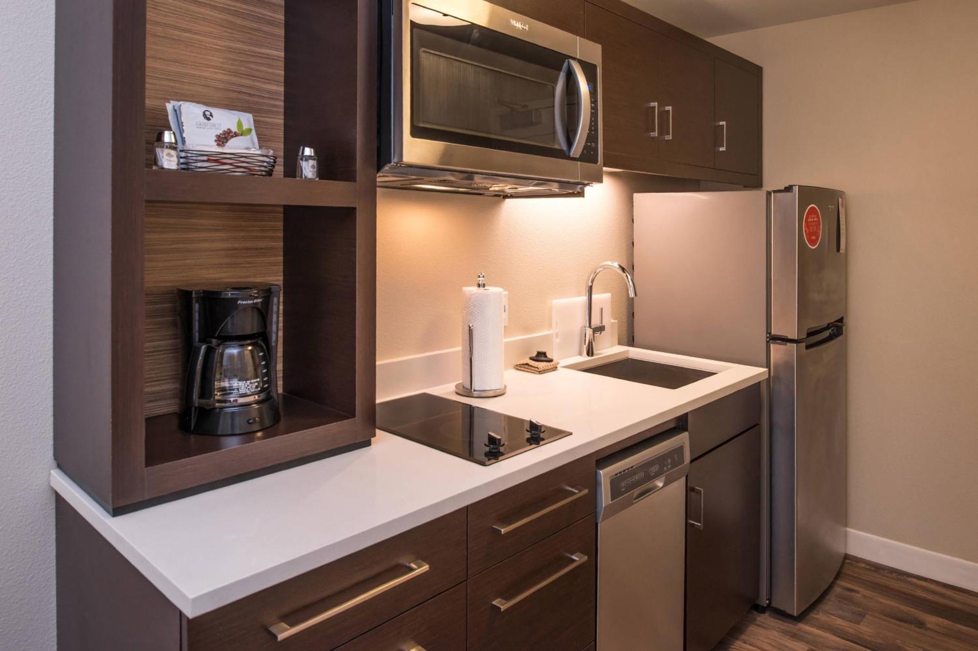 Towneplace Suites By Marriott Мърсед Екстериор снимка