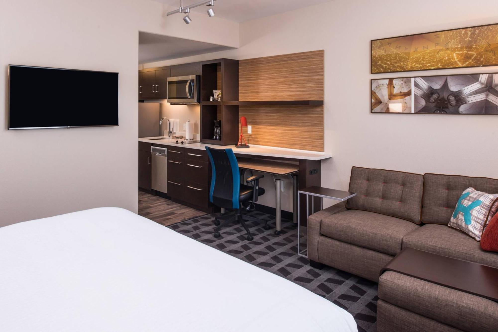 Towneplace Suites By Marriott Мърсед Екстериор снимка