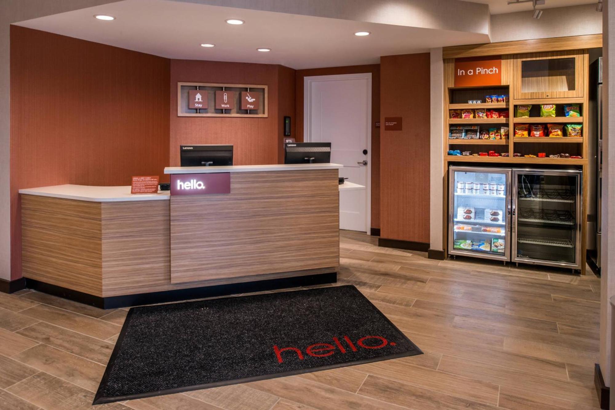 Towneplace Suites By Marriott Мърсед Екстериор снимка