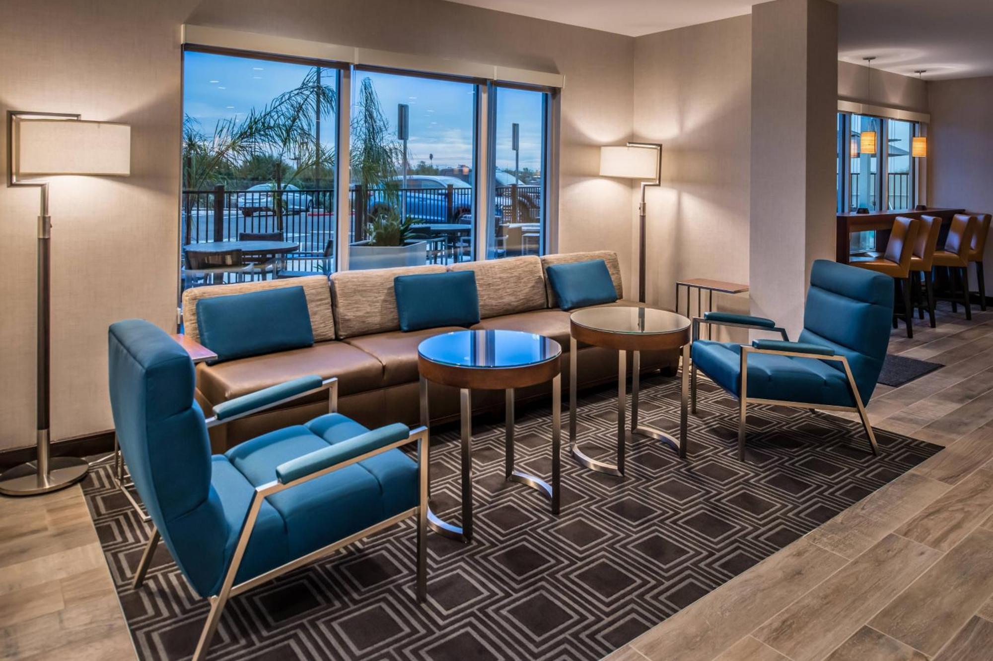 Towneplace Suites By Marriott Мърсед Екстериор снимка